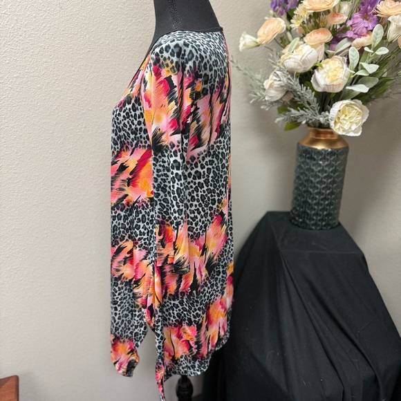 Sole Dione Studio USA Animal Print Tunic Top - Size Small - Picture 2 of 7